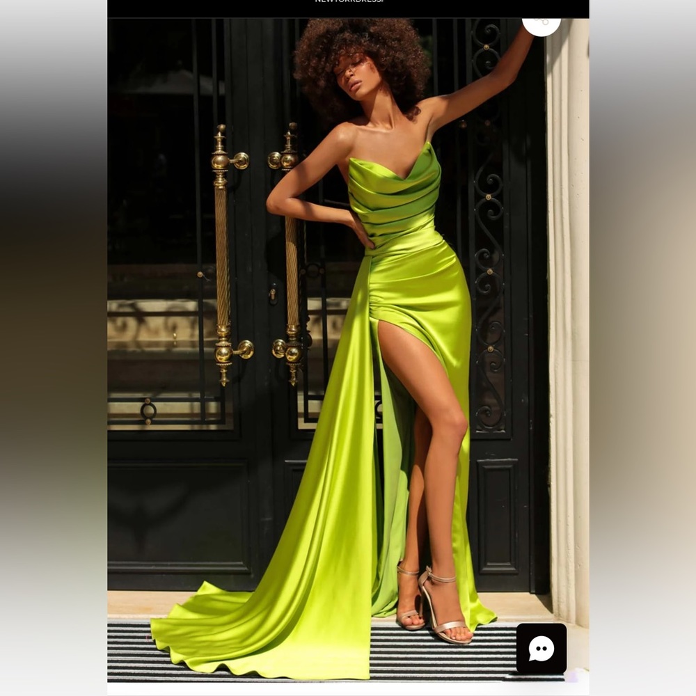 Tarik Ediz bright green gown